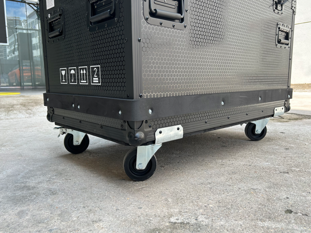 WOODE FLIGHT CASE - Big Wheels